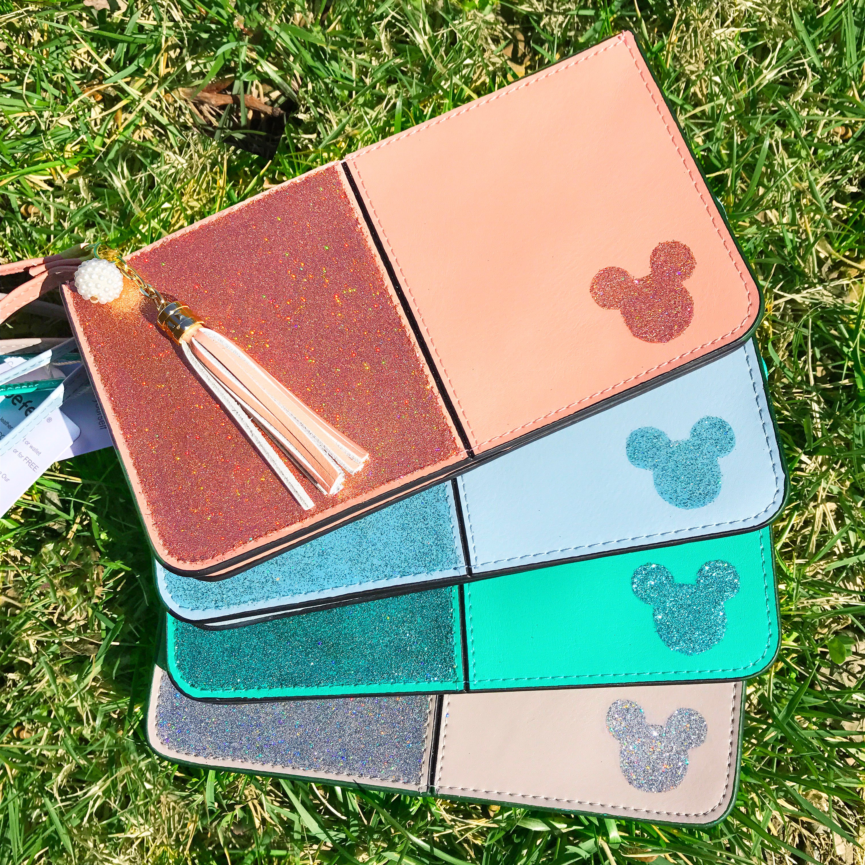 Glitter Mouse Wristlet /Mouselet