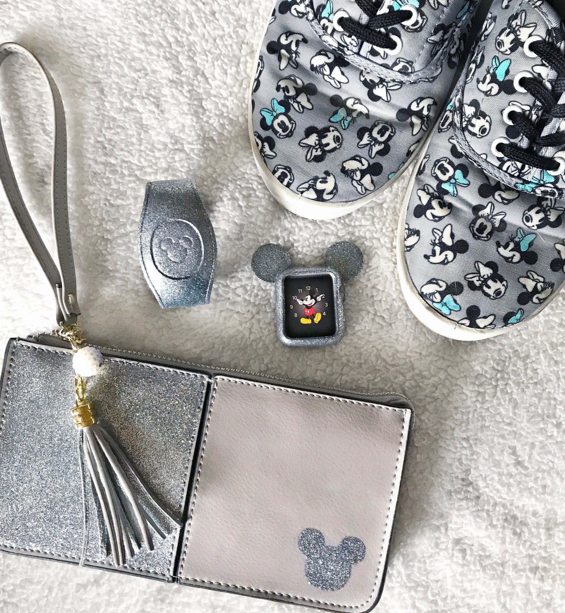 Glitter Mouse Wristlet /Mouselet